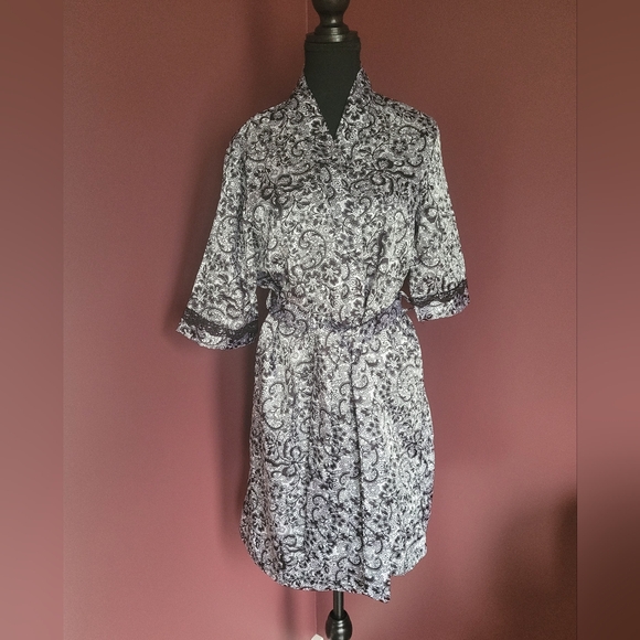 Silky Robe with Lace Trims, Like New - Picture 2 of 9